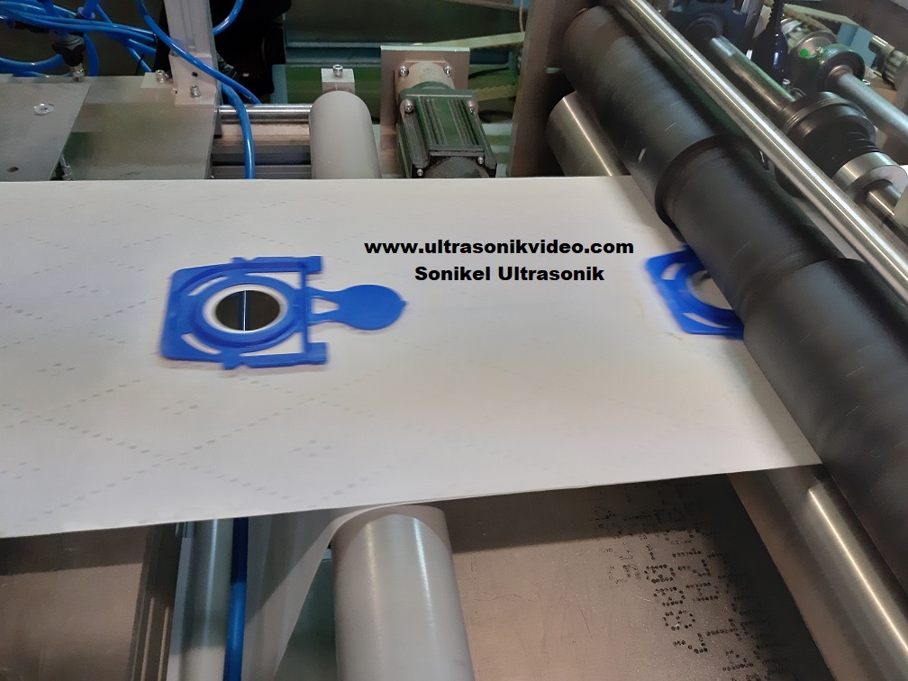 Ultrasonic welding of non woven in vacuum cleaner bags production